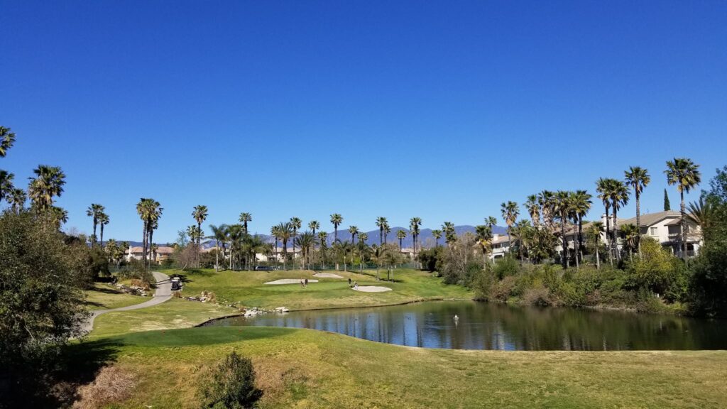 Sierra Lakes Golf Club