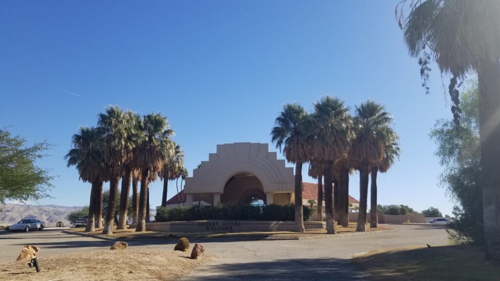 Desert Dunes Golf Club