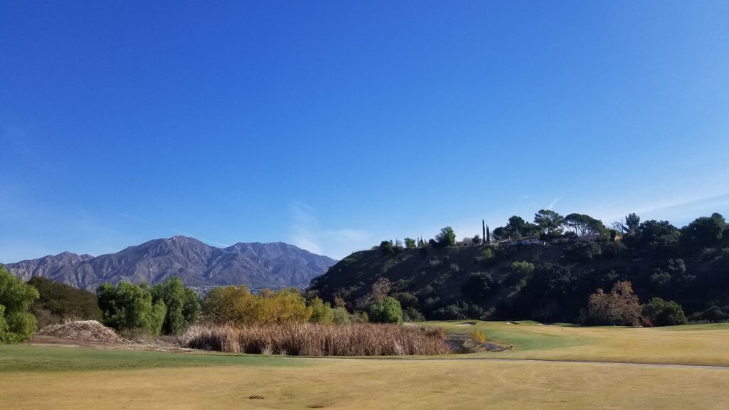 Angeles National Golf Club