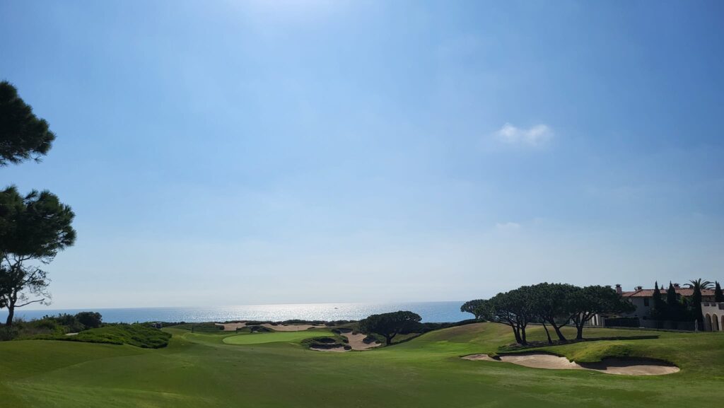 Pelican Hill Golf Club 