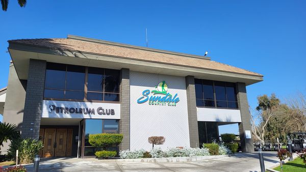 Sundale Country Club