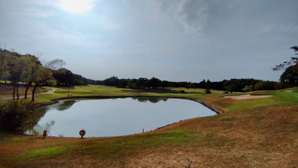 Glen Oaks Country Club　グレンオークスカントリークラブ 