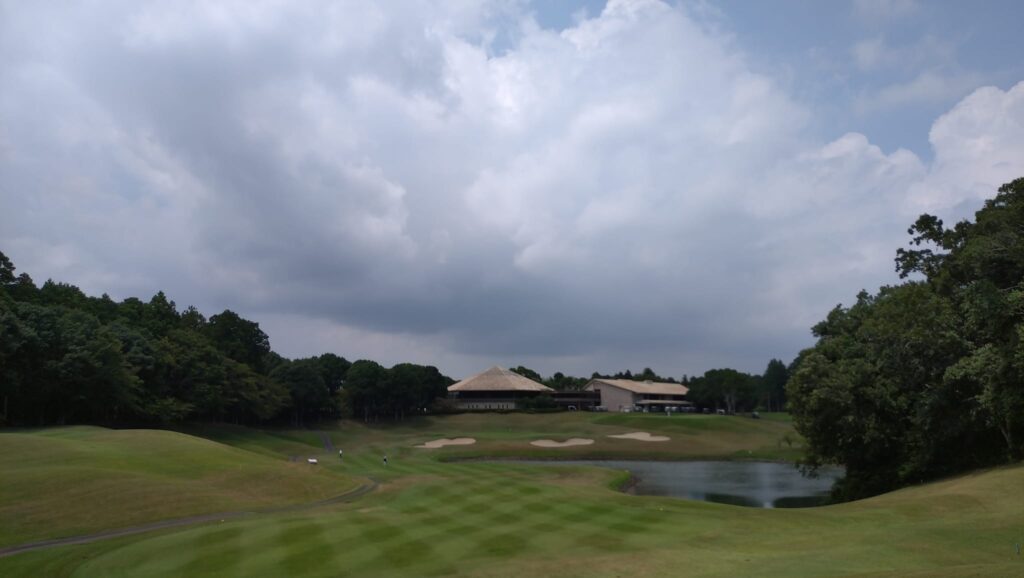 Glen Oaks Country Club　グレンオークスカントリークラブ 